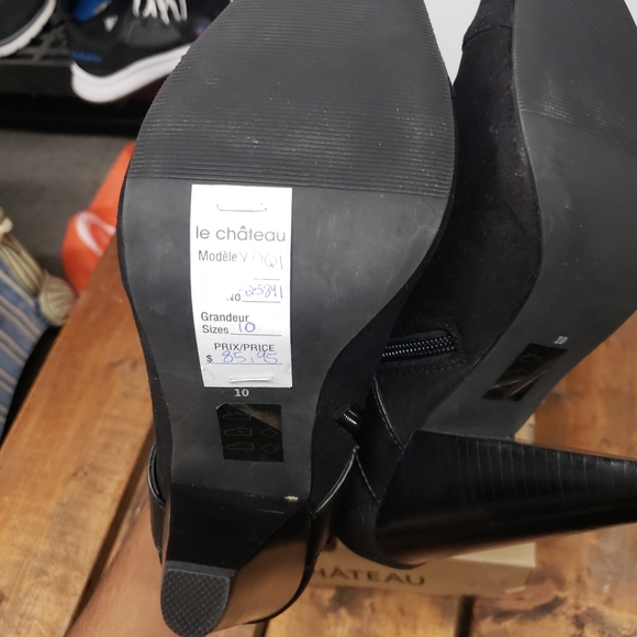 Le chateau Sandals  NEW size 10 - Picture 8 of 8